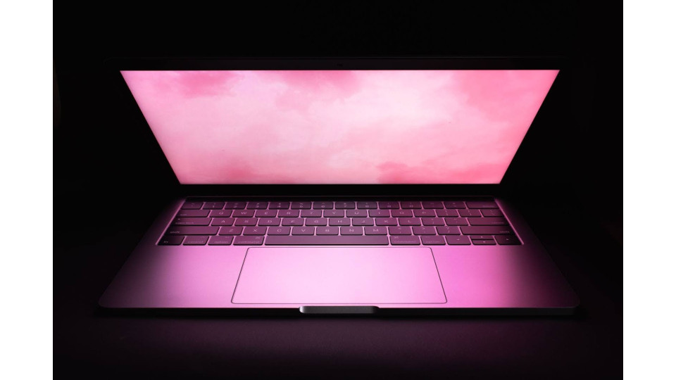 Mac ecran rose: 8 façons de le réparer
